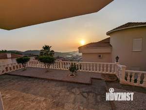 Дом 350м², 3-этажный, участок 5 сот.