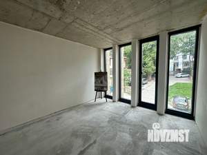 Дом 300м², 10-этажный, участок 10 сот.