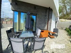 Дом 180м², 2-этажный, участок 4 сот.