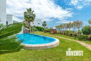 Дом 470м², 2-этажный, участок 15 сот.