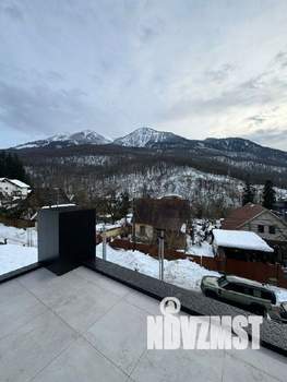 Дом 520м², 3-этажный, участок 10 сот.