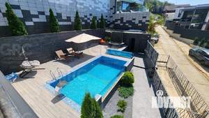 Дом 180м², 2-этажный, участок 5 сот.