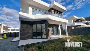 Коттедж 220м², 2-этажный, участок 5 сот.