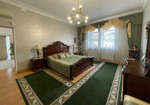 Дом 350м², 3-этажный, участок 10 сот.