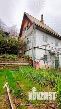 Дом 77м², 3-этажный, участок 8 сот.