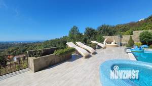 Дом 250м², 3-этажный, участок 6 сот.