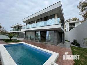 Дом 205м², 2-этажный, участок 4 сот.