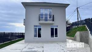 Дом 100м², 2-этажный, участок 4 сот.