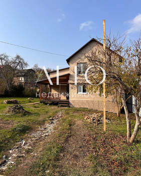 Дом 90м², 2-этажный, участок 8 сот.