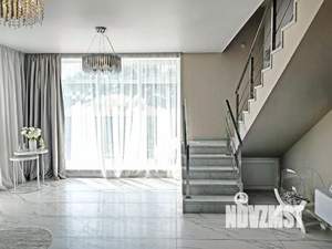 Коттедж 297м², 3-этажный, участок 6 сот.