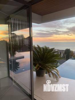 Коттедж 535м², 3-этажный, участок 5 сот.