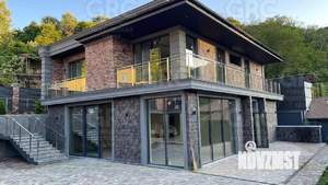 Дом 258м², 2-этажный, участок 6 сот.