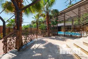 Дом 370м², 2-этажный, участок 12 сот.