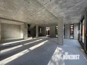 Дом 450м², 3-этажный, участок 15 сот.