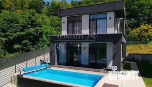 Дом 196м², 2-этажный, участок 6 сот.