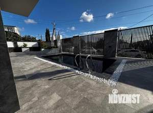 Коттедж 300м², 2-этажный, участок 5 сот.