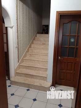 Дом 570м², 3-этажный, участок 11 сот.