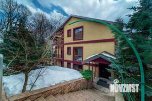 Коттедж 589м², 4-этажный, участок 7 сот.