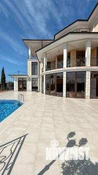 Дом 1210м², 3-этажный, участок 27 сот.