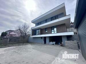 Дом 251м², 3-этажный, участок 4 сот.