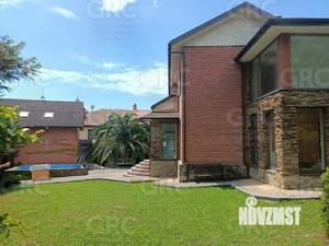 Дом 200м², 2-этажный, участок 6 сот.