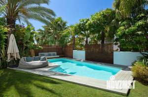 Дом 300м², 2-этажный, участок 8 сот.