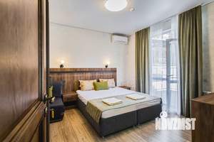 Коттедж 350м², 3-этажный, участок 6 сот.