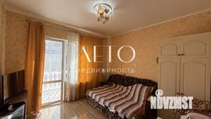 Дом 300м², 3-этажный, участок 10 сот.