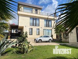 Дом 279м², 3-этажный, участок 6 сот.