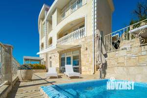 Дом 200м², 3-этажный, участок 6 сот.