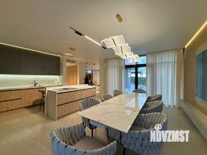 Дом 260м², 2-этажный, участок 6 сот.