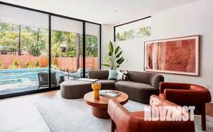 Дом 280м², 2-этажный, участок 8 сот.