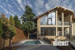 Дом 369м², 3-этажный, участок 6 сот.