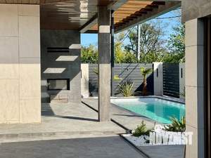 Дом 296м², 2-этажный, участок 6 сот.