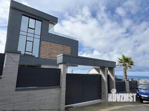 Дом 294м², 3-этажный, участок 5 сот.