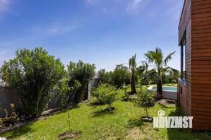 Дом 400м², 3-этажный, участок 7 сот.