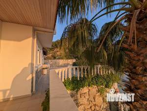 Дом 350м², 3-этажный, участок 5 сот.