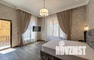 Дом 295м², 2-этажный, участок 5 сот.