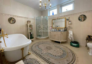 Дом 350м², 3-этажный, участок 10 сот.