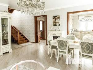 Дом 200м², 2-этажный, участок 10 сот.