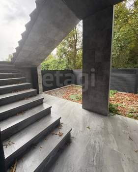 Дом 400м², 2-этажный, участок 9 сот.