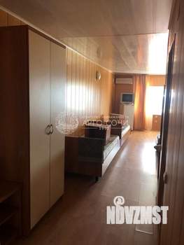 Дом 1090м², 4-этажный, участок 15 сот.