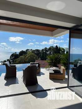 Коттедж 520м², 3-этажный, участок 5 сот.