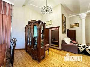 Коттедж 450м², 3-этажный, участок 10 сот.