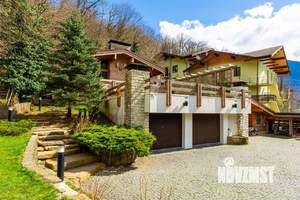 Дом 450м², 3-этажный, участок 18 сот.