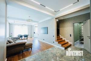 Дом 250м², 2-этажный, участок 10 сот.