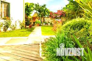 Дом 315м², 2-этажный, участок 20 сот.