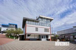 Дом 480м², 3-этажный, участок 14 сот.