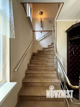 Дом 300м², 4-этажный, участок 12 сот.