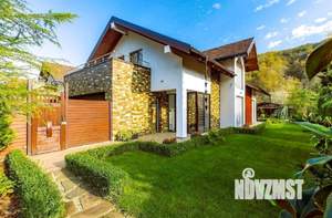 Дом 250м², 2-этажный, участок 12 сот.